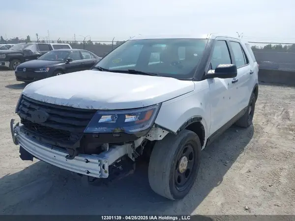 1FM5K8AR1GGC95974 2016 FORD EXPLORER - Image 2