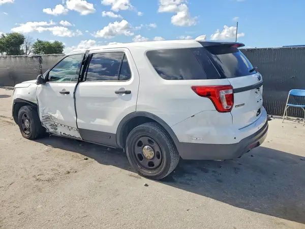 1FM5K8AR1GGD30691 2016 FORD EXPLORER - Image 2