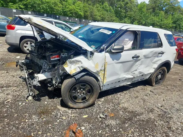 1FM5K8AR1HGA94738 2017 FORD EXPLORER - Image 1