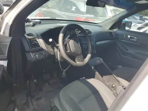 1FM5K8AR1HGB15877 2017 FORD EXPLORER - Image 8