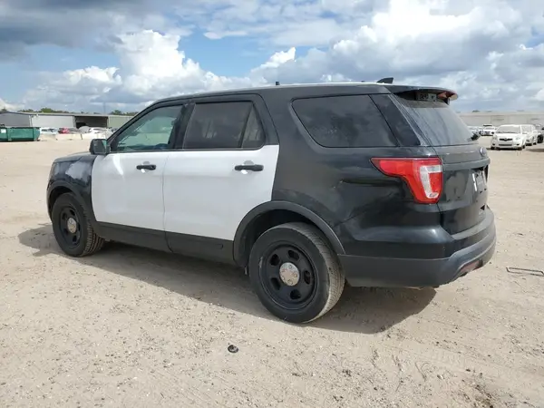 1FM5K8AR1HGB22943 2017 FORD EXPLORER - Image 2