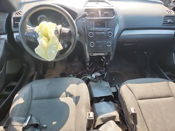 1FM5K8AR1HGB54310 2017 FORD EXPLORER - Image 8