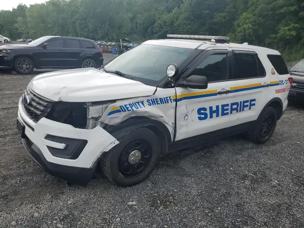 1FM5K8AR1HGB65002 2017 FORD EXPLORER - Image 1
