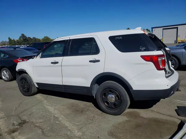 1FM5K8AR1HGB93432 2017 FORD EXPLORER - Image 2