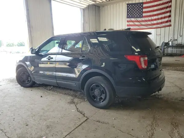 1FM5K8AR1HGD13925 2017 FORD EXPLORER - Image 2