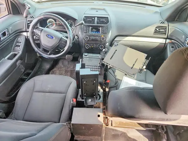 1FM5K8AR1HGE15841 2017 FORD EXPLORER - Image 8