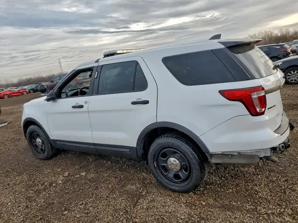 1FM5K8AR1JGA32360 2018 FORD EXPLORER - Image 2