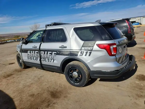 1FM5K8AR1JGA84040 2018 FORD EXPLORER - Image 2