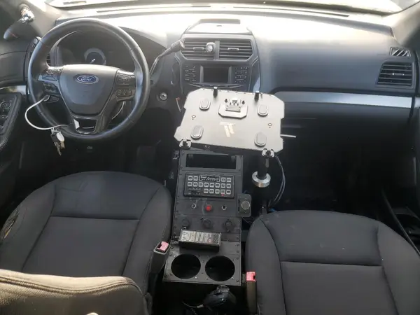 1FM5K8AR1JGC76560 2018 FORD EXPLORER - Image 8