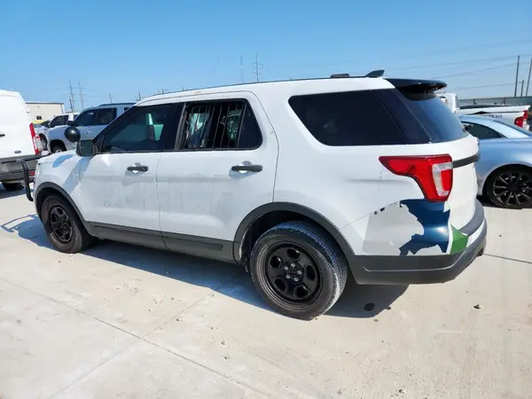1FM5K8AR1KGA31646 2019 FORD EXPLORER - Image 2