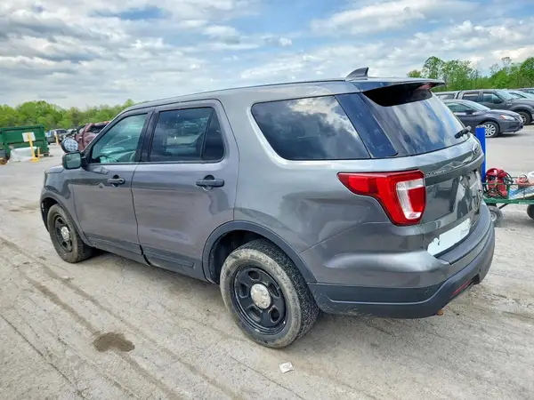 1FM5K8AR1KGB18382 2019 FORD EXPLORER - Image 2