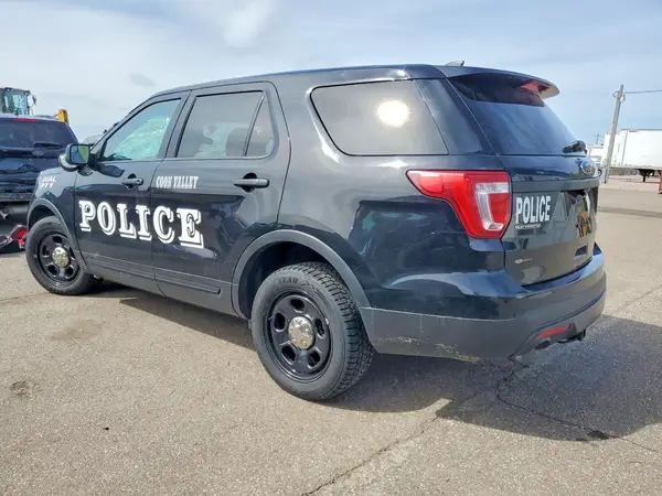 1FM5K8AR2GGB12968 2016 FORD EXPLORER - Image 2