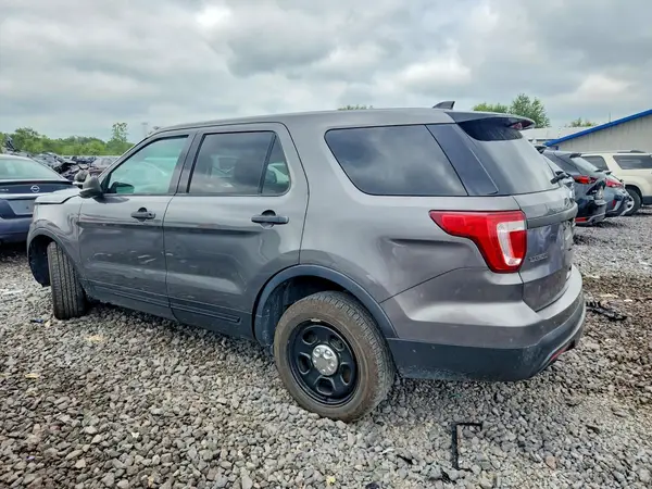 1FM5K8AR2GGC26050 2016 FORD EXPLORER - Image 2