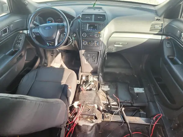 1FM5K8AR2HGA35830 2017 FORD EXPLORER - Image 8