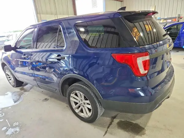 1FM5K8AR2HGA36797 2017 FORD EXPLORER - Image 2