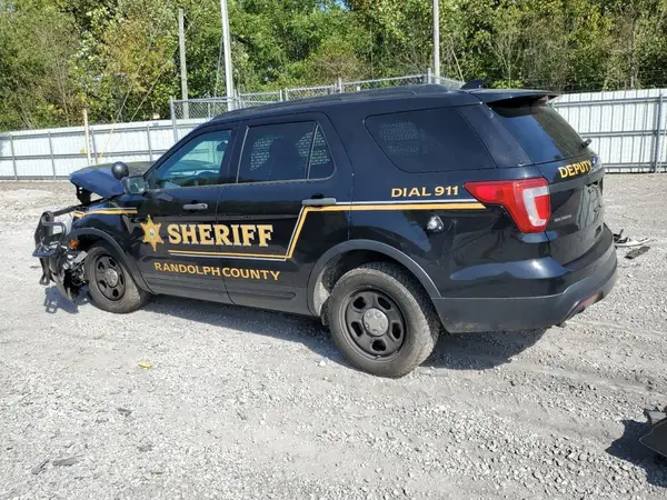 1FM5K8AR2HGA80945 2017 FORD EXPLORER - Image 2