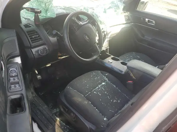 1FM5K8AR2HGC35266 2017 FORD EXPLORER - Image 8