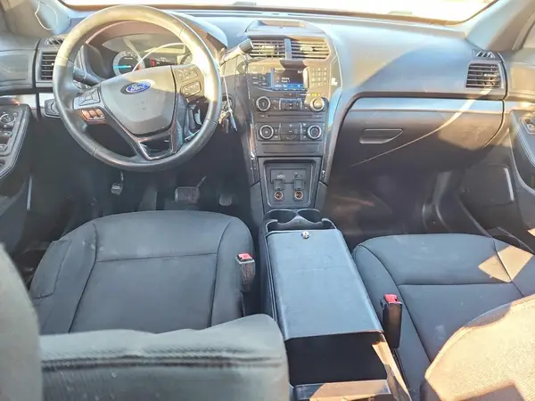 1FM5K8AR2HGC86864 2017 FORD EXPLORER - Image 8