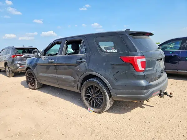 1FM5K8AR2JGB34749 2018 FORD EXPLORER - Image 2