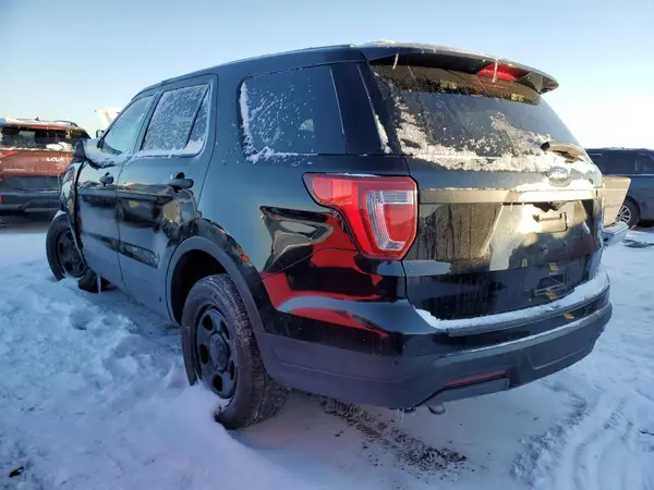 1FM5K8AR2JGC17257 2018 FORD EXPLORER - Image 2