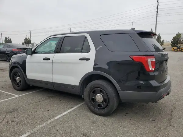 1FM5K8AR3GGA08134 2016 FORD EXPLORER - Image 2