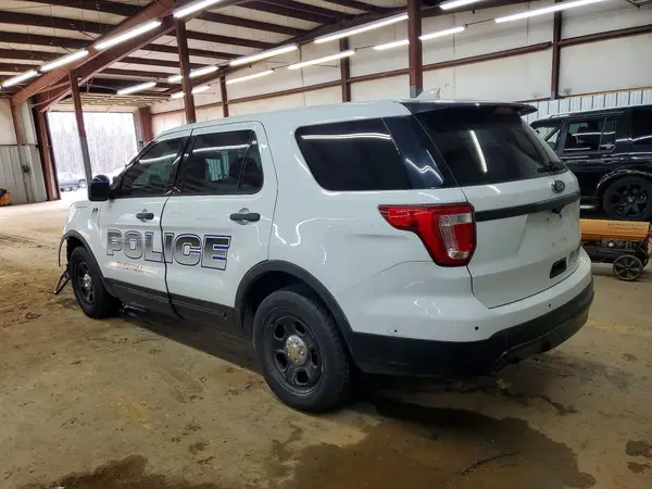 1FM5K8AR3GGB65002 2016 FORD EXPLORER - Image 2