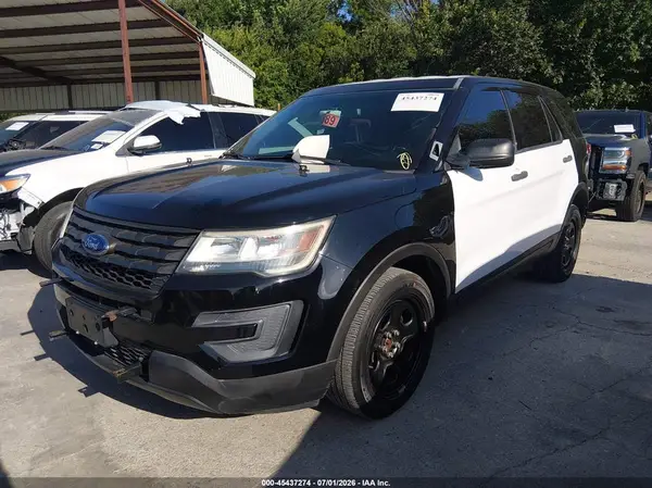 1FM5K8AR3GGD16467 2016 FORD EXPLORER - Image 2