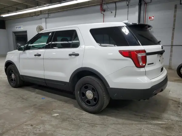 1FM5K8AR3HGA24030 2017 FORD EXPLORER - Image 2