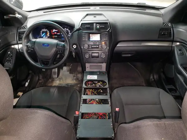 1FM5K8AR3HGA24030 2017 FORD EXPLORER - Image 8