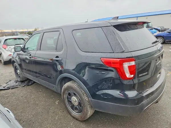 1FM5K8AR3HGA89346 2017 FORD EXPLORER - Image 2