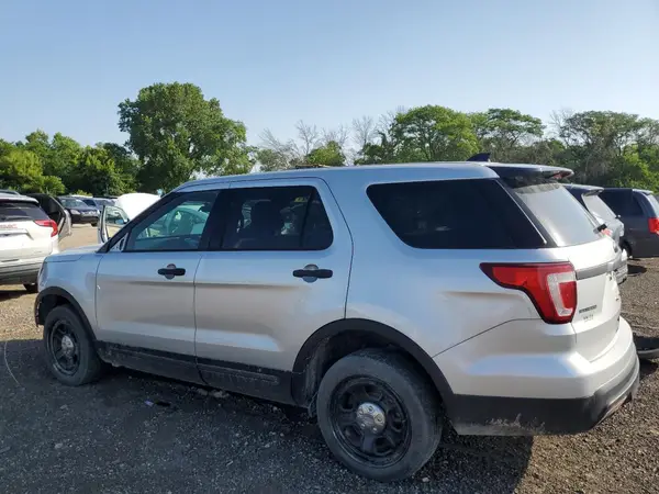 1FM5K8AR3HGC78336 2017 FORD EXPLORER - Image 2