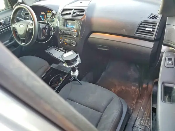 1FM5K8AR3HGE13573 2017 FORD EXPLORER - Image 8