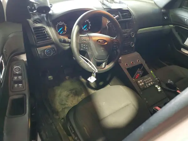 1FM5K8AR3HGE39932 2017 FORD EXPLORER - Image 8