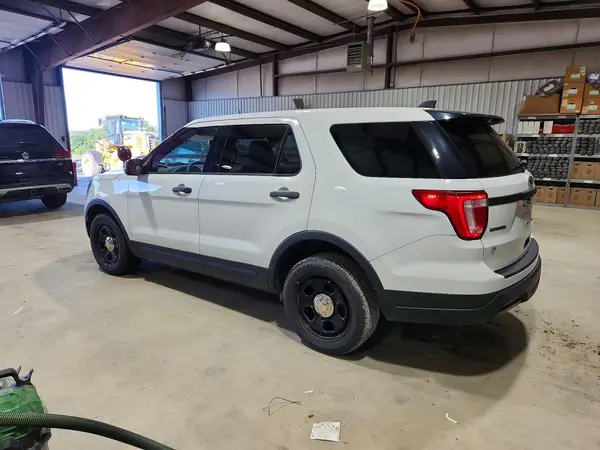 1FM5K8AR3JGB34405 2018 FORD EXPLORER - Image 2
