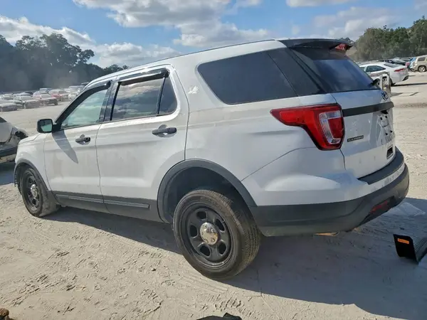 1FM5K8AR3KGA12788 2019 FORD EXPLORER - Image 2