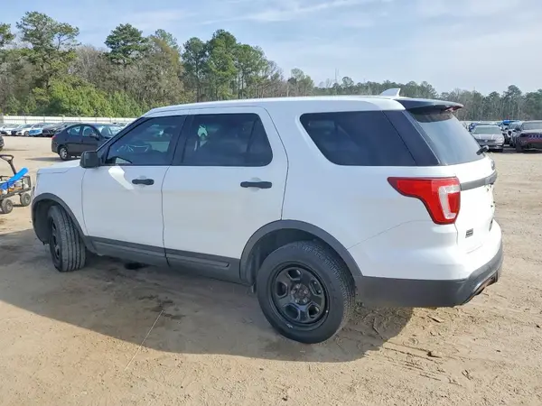 1FM5K8AR4GGB64781 2016 FORD EXPLORER - Image 2