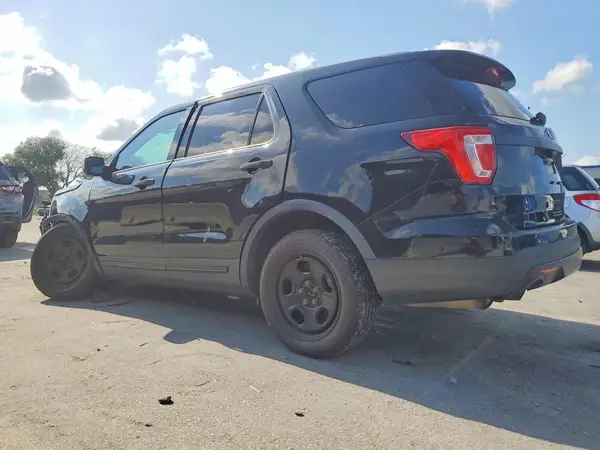 1FM5K8AR4HGC14029 2017 FORD EXPLORER - Image 2