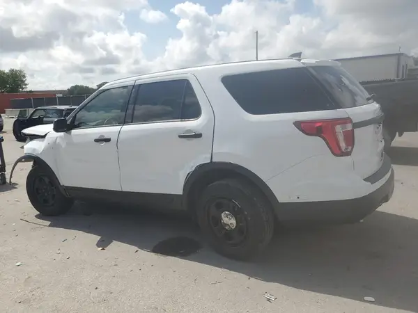 1FM5K8AR4KGB43888 2019 FORD EXPLORER - Image 2