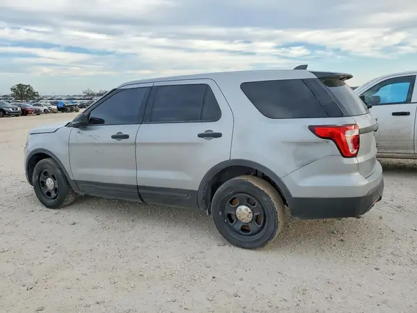 1FM5K8AR5GGA19510 2016 FORD EXPLORER - Image 2