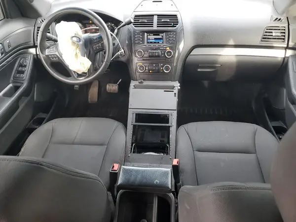 1FM5K8AR5HGA36826 2017 FORD EXPLORER - Image 8