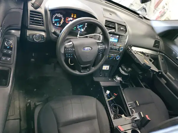 1FM5K8AR5HGD93875 2017 FORD EXPLORER - Image 8