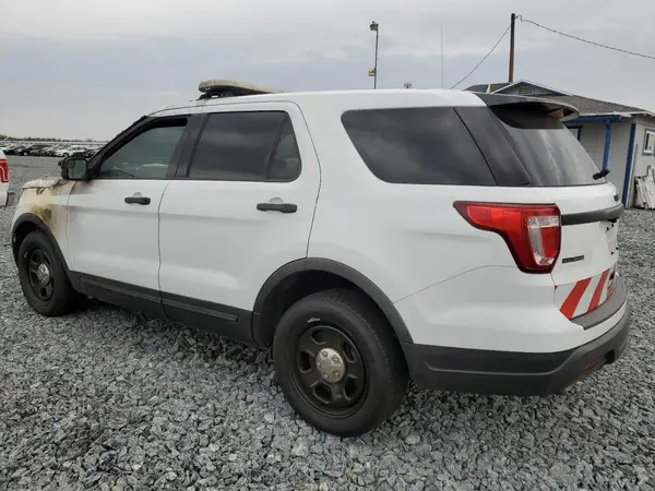 1FM5K8AR5JGA58203 2018 FORD EXPLORER - Image 2