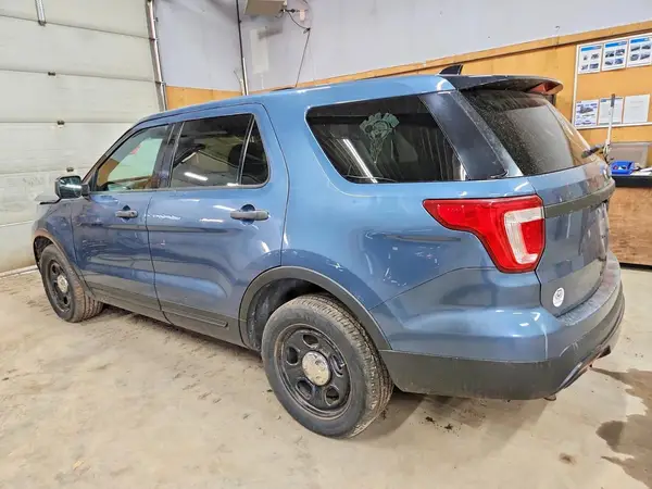 1FM5K8AR6GGA19029 2016 FORD EXPLORER - Image 2