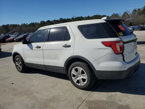 1FM5K8AR6GGB19597 2016 FORD EXPLORER - Image 2