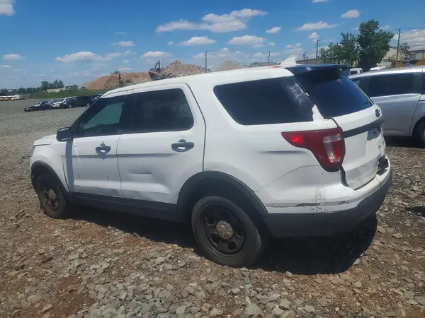 1FM5K8AR6GGB81498 2016 FORD EXPLORER - Image 2