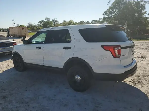 1FM5K8AR6GGC26018 2016 FORD EXPLORER - Image 2