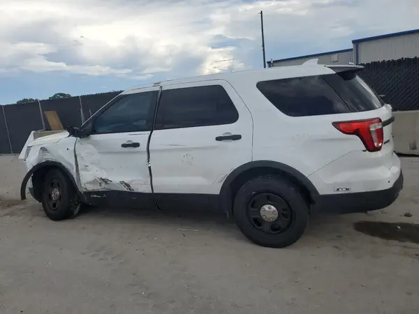 1FM5K8AR6GGC50450 2016 FORD EXPLORER - Image 2