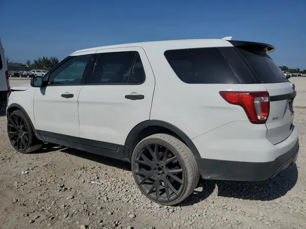1FM5K8AR6GGC95632 2016 FORD EXPLORER - Image 2