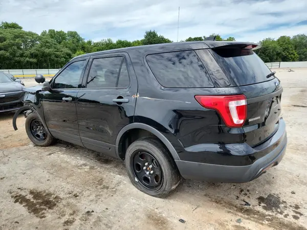 1FM5K8AR6HGA63727 2017 FORD EXPLORER - Image 2