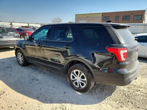 1FM5K8AR6HGA77126 2017 FORD EXPLORER - Image 2